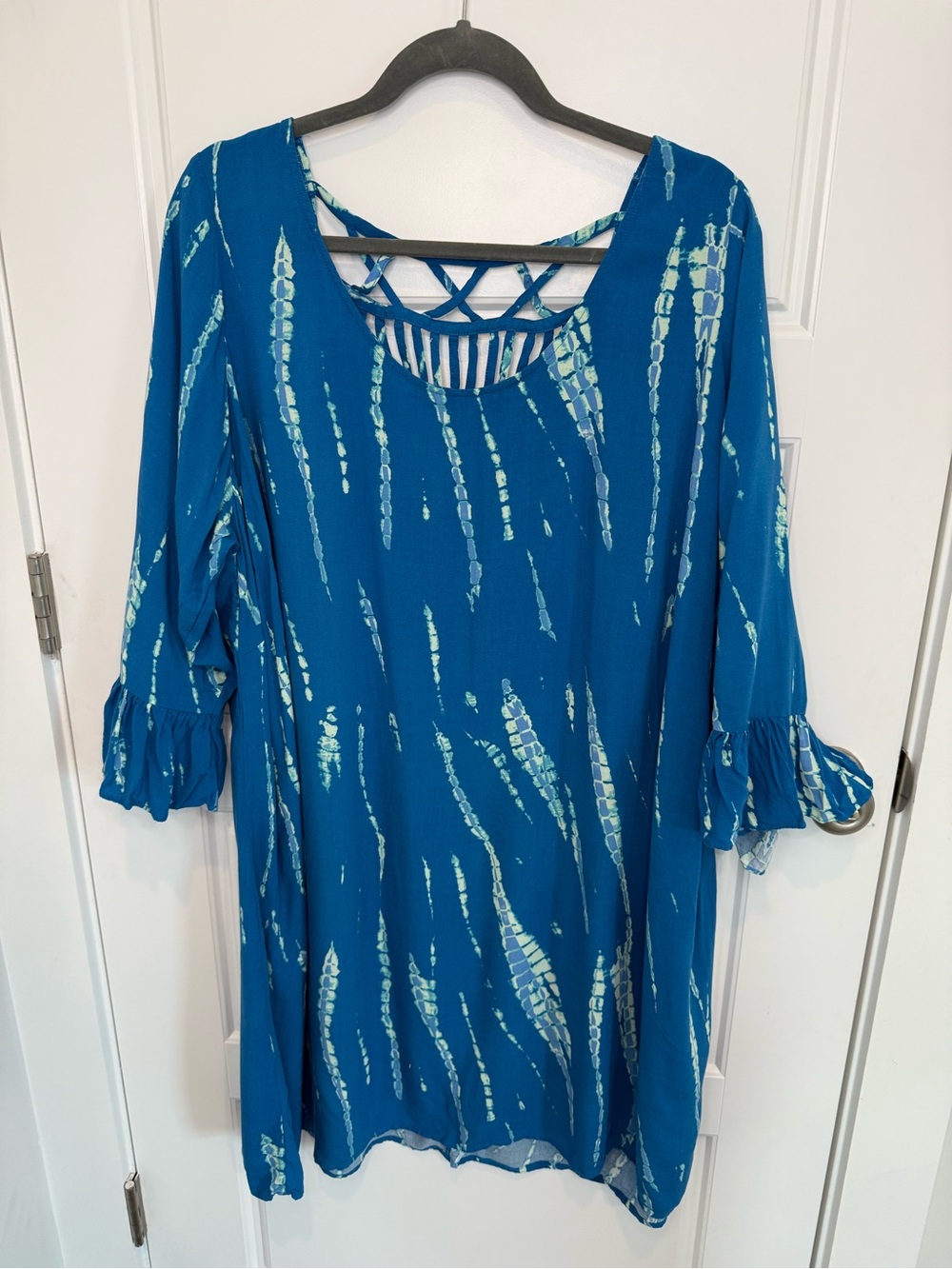 Free 2 Luv Woman’s 3x Blue Tie Dress Bell Sleeves With Ruffles